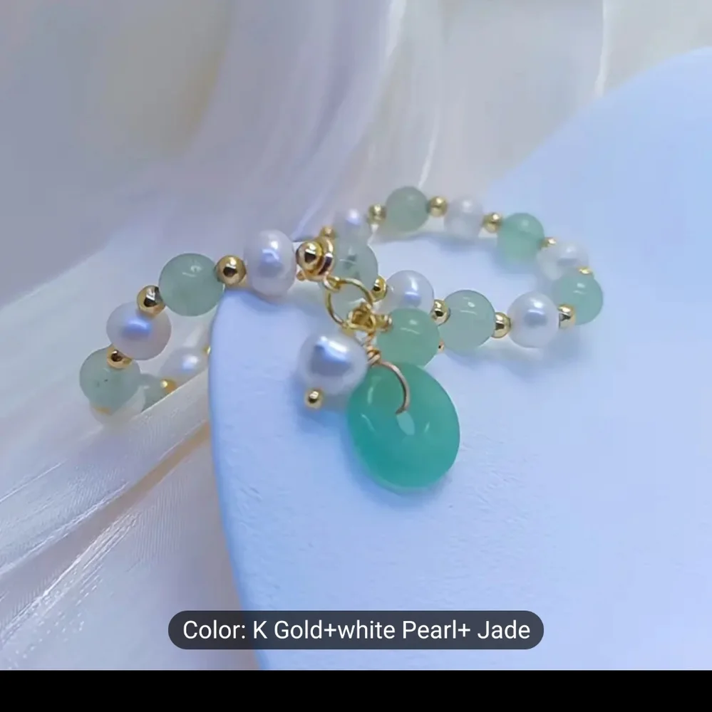 💚💚HOST PICK💚💚 STUNNING!! Jade and Freshwater Pearl Bracelet with GOLD Beadin - Picture 5 of 16